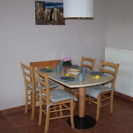 Ferienwohnung Boddenkieker Bis 4 Personen, Sagard-Neddesitz, 70M2 Ngoại thất bức ảnh